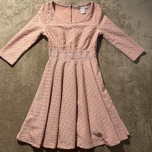 American Rag Dress Womens Medium Light Pink Fit & Flare Embroidered Eyelet Knee - Picture 1 of 6